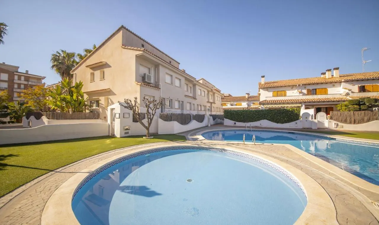R140 Manila Resort Jardin Calafell