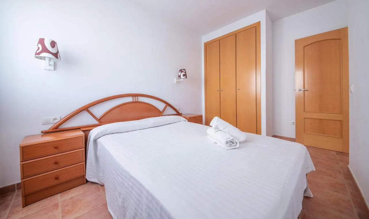 R140 Manila Resort Jardin Calafell Spain