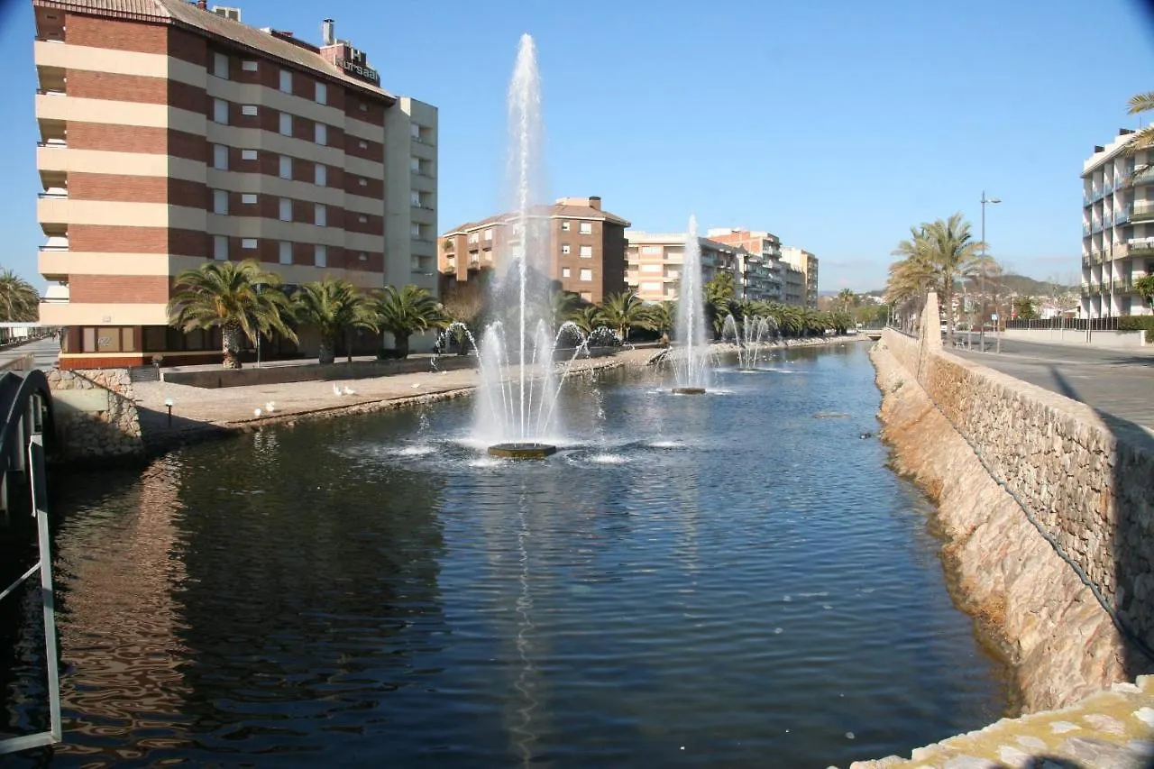R140 Manila Resort Jardin Calafell